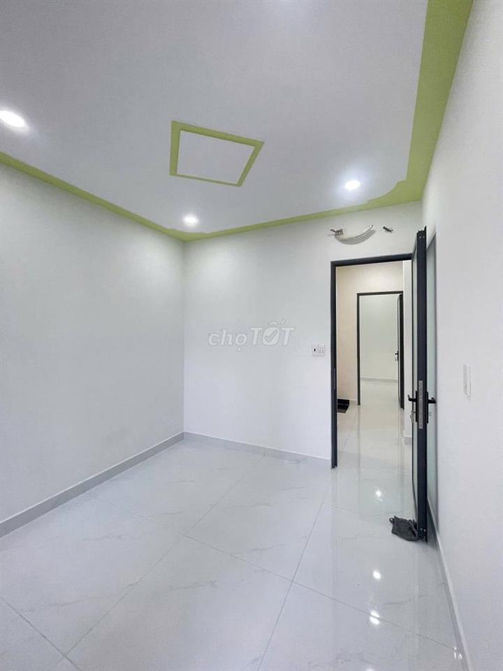 nhà đẹp chủ bán gấp - nhỉnh 3 tỷ - DTSD 60m² - sổ hồng riêng ko QH LG