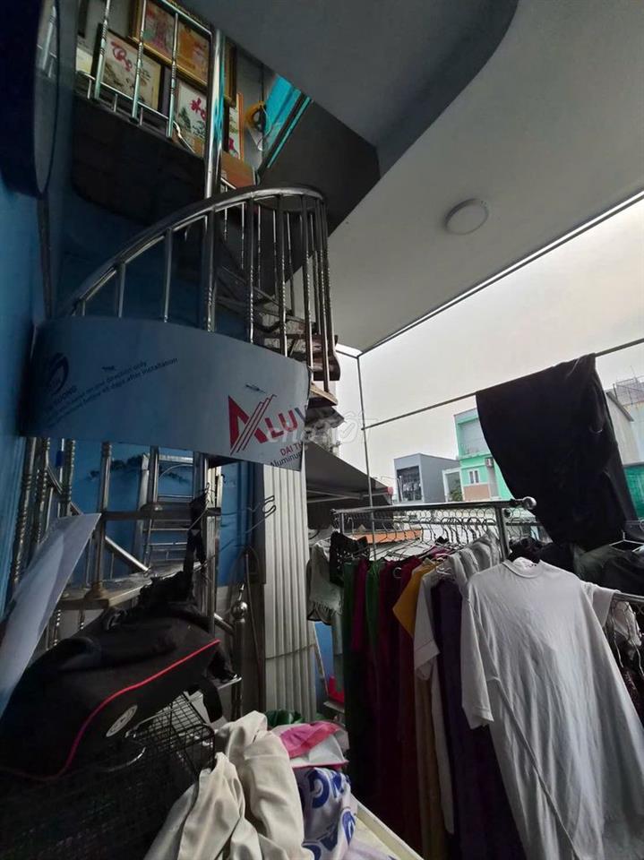 Chính chủ bán nhà Q6 - 4 Tầng BTCT - 3PN 3WC - 3,5M X 13M💯SÁT MẶT TIỀN