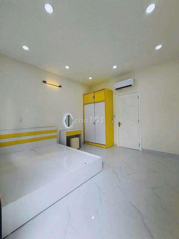 BÁN NHÀ MỚI TÔ HIỆU - NGUỸEN VĂN YẾN, 3 TẦNG, DT 24M, GIÁ 3. TỶ
