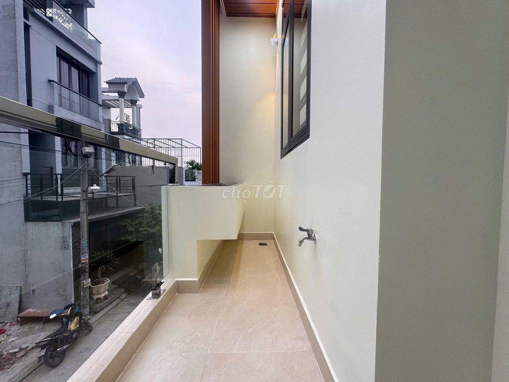 Làm nhà nước chuyển công tác cần bán gấp nhà kiên cố, ở chưa tới 1 năm