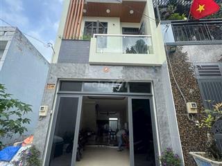 Làm nhà nước chuyển công tác cần bán gấp nhà kiên cố, ở chưa tới 1 năm