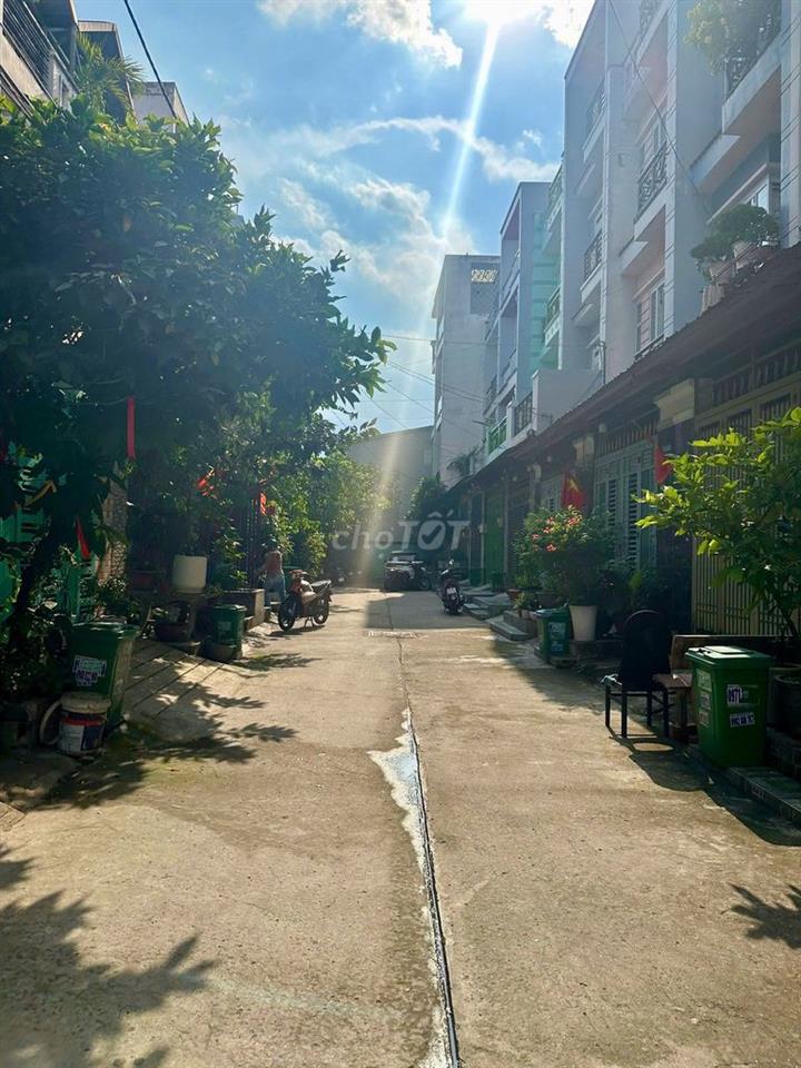 📣Hàng mới về ‼️ Nhà hẻm xe tải ở 428// Chiến Lược