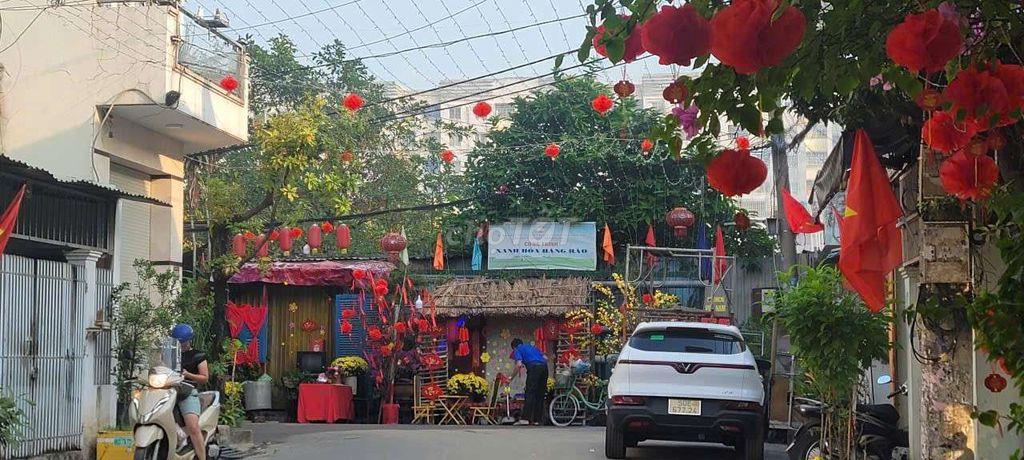 NHÀ HẺM XE HƠI RỘNG