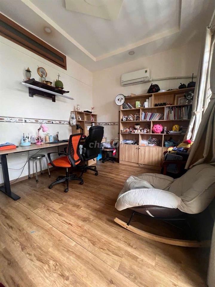 LÊ VĂN QUỚI - 2 TẦNG KIÊN CỐ - 40M2 - 4 X10M - KHU XÂY DỰNG CAO TẦNG 