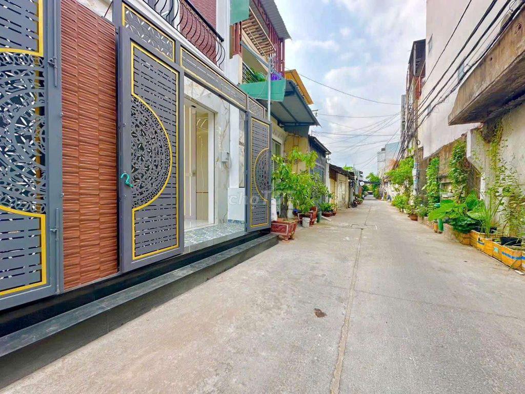 Nhà Bình Tân - 4 tầng (4*14m) đường xe hơi tránh - 4 Phòng Ngủ