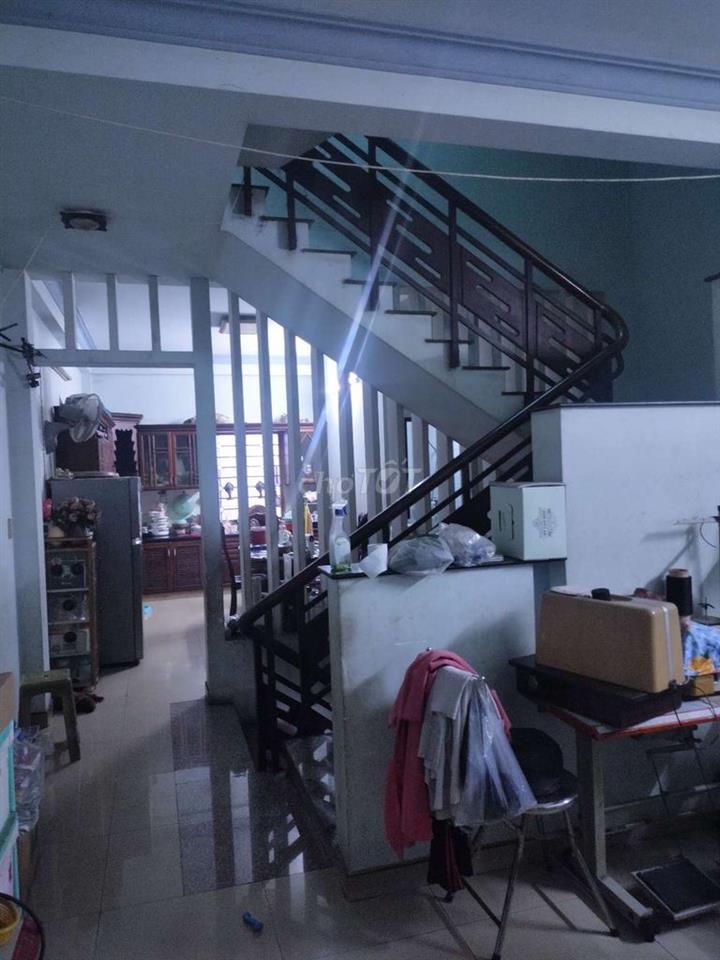 Bán nhà chính chủ, mặt tiền đường 46 tân tạo, diện tích 5×20m,