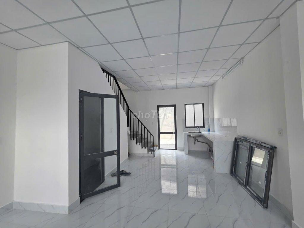 bán nhà bình tân 90m2 ( 5mx18m) có gác lửng, hẻm xe hơi