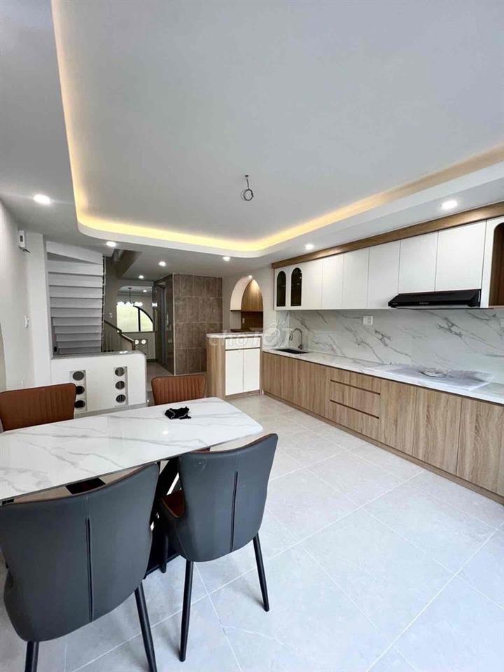 NHÀ ĐẸP 5 TẦNG LÊ VĂN QUỚI 68M2 CHỈ HƠN 10 TỶ