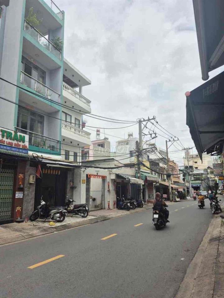 Nhà Tân Phú, cách 1 căn ra MT, 78m2, chỉ 6đ2, Ko lỗi, ko LG