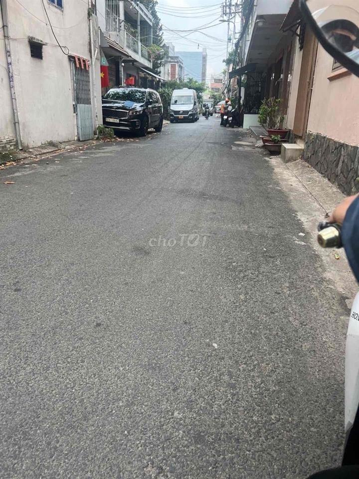 Tân Phú, Phú Trung, 100m2, nở hậu, xe hơi đỗ ngày đêm