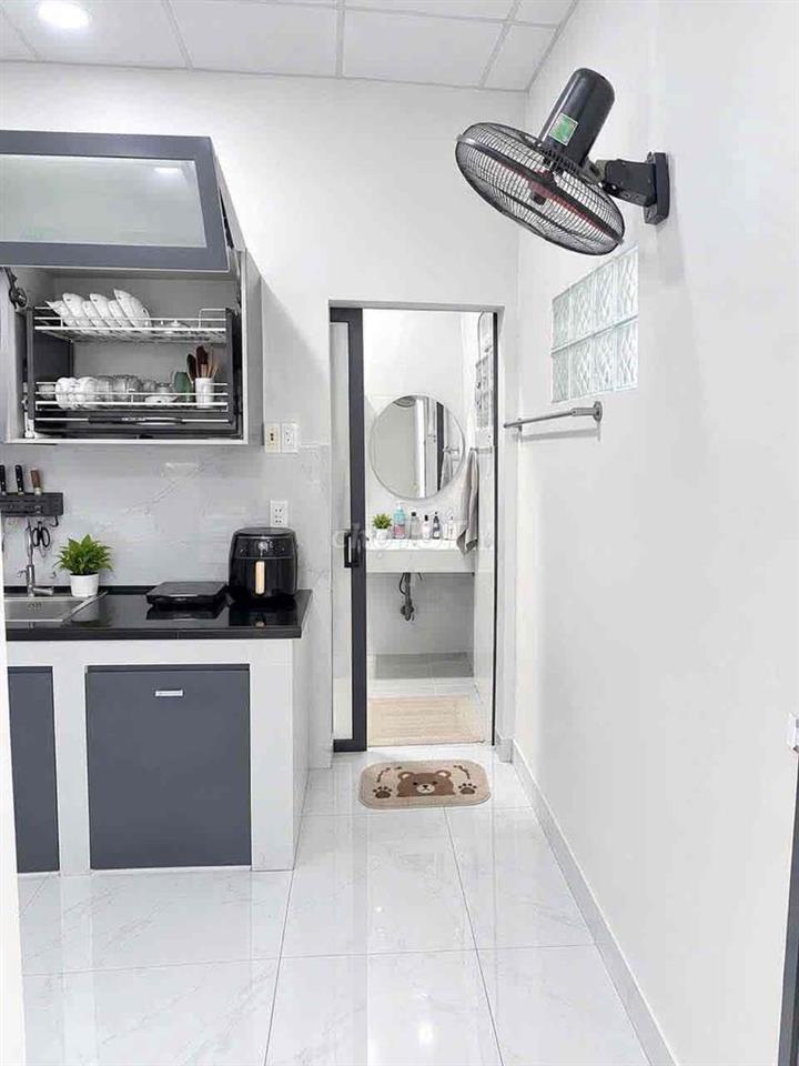 Nhà Tân Phú, Tân Sơn Nhì, hẻm 6m, chỉ hơn 100tr/m2