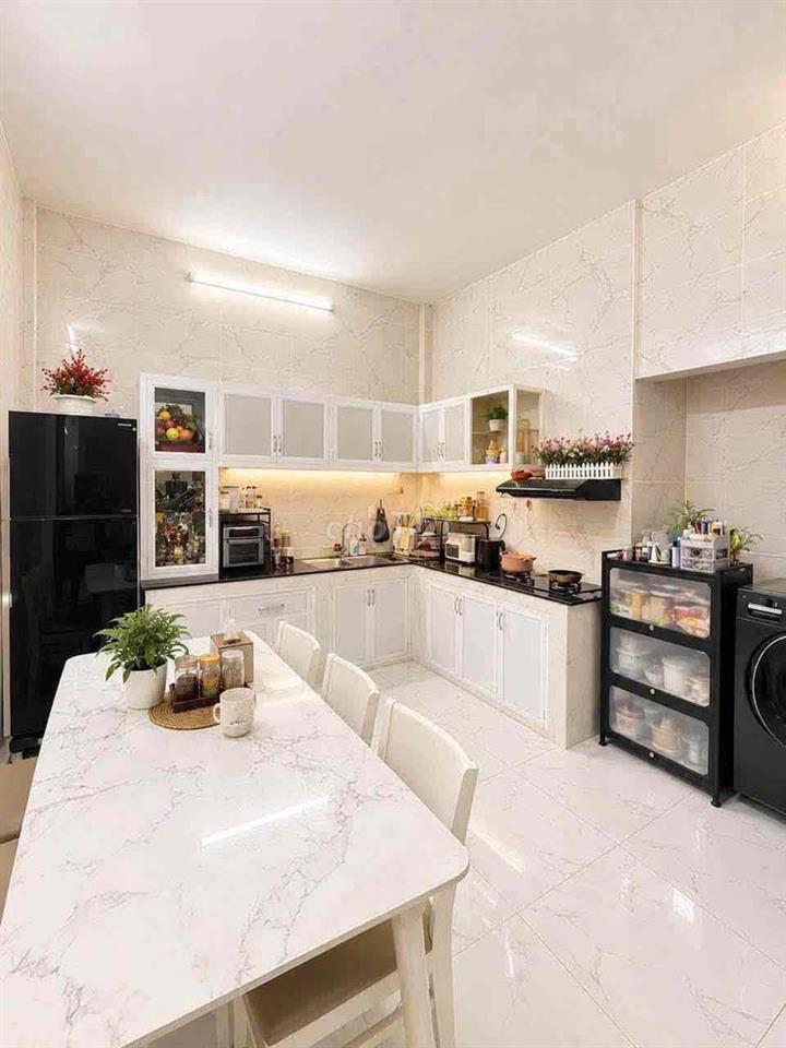 hẻm 5m gần Kênh Tân Hoá, Trịnh Đình Trọng, gần 90m2 SD chỉ 4đ nhỉnh