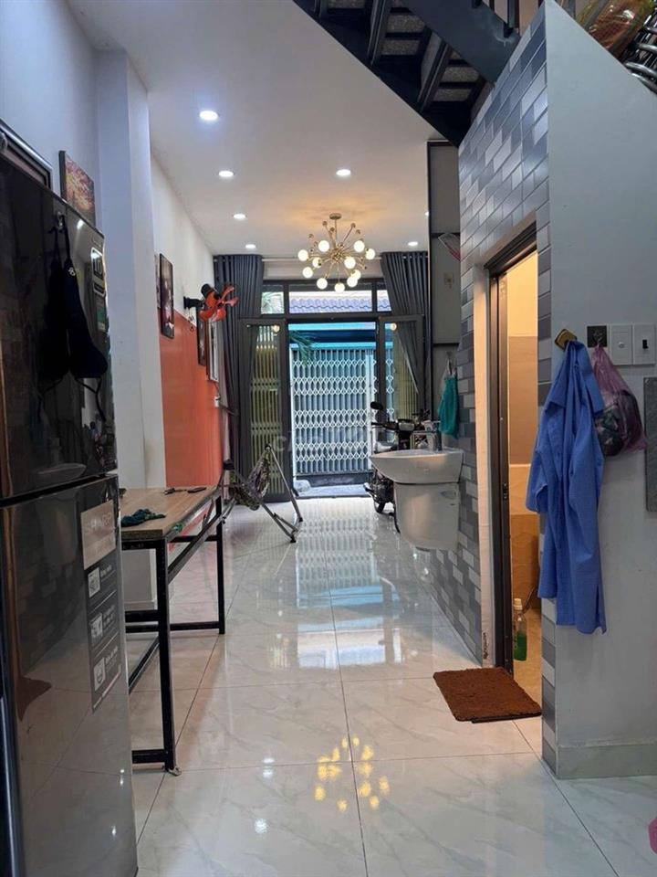 Nhà hẻm Lê Trọng Tấn, Tân Phú, 2 tầng, 30m2, 3 tỷ bớt lộc