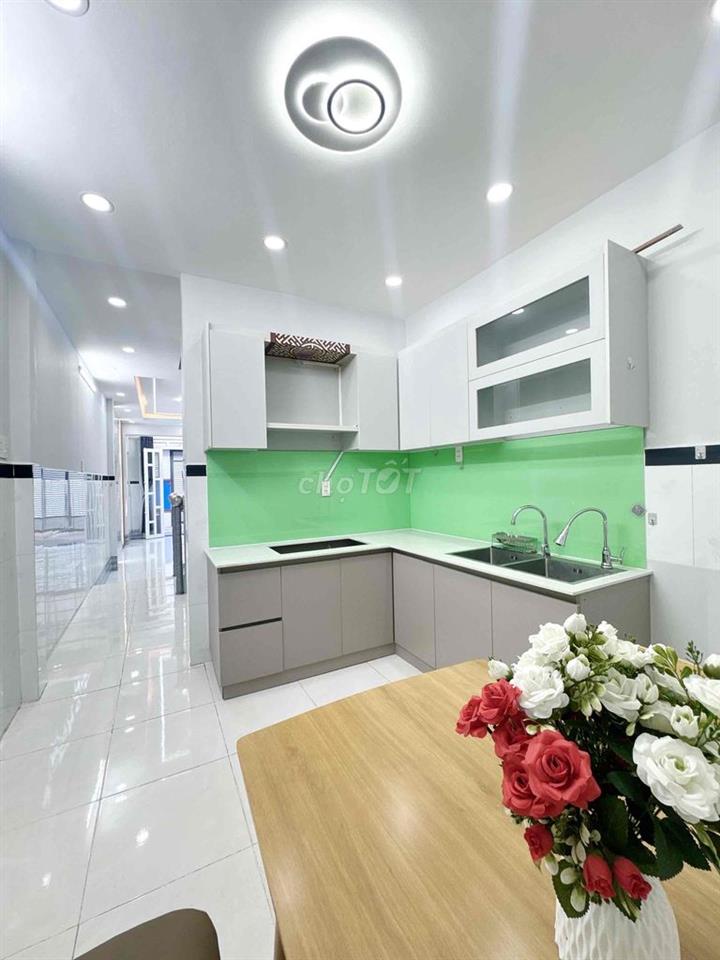 Tôi Có căn nhà mới lắp nội ngoại thất đầy đủ ko sử Dụng cần Bán