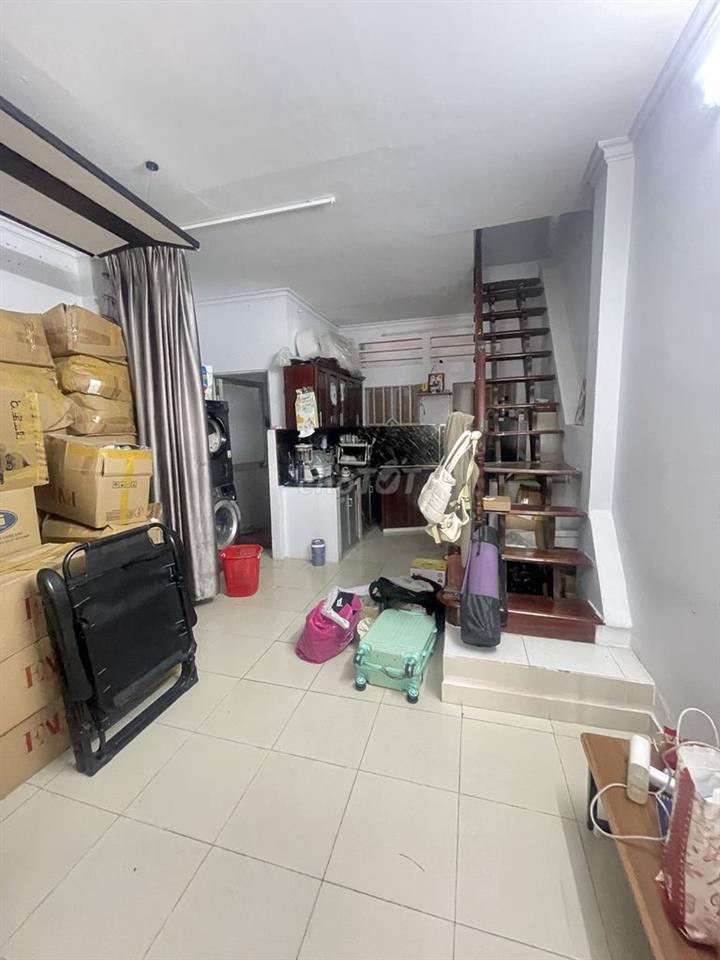 Nhà nguyên căn MT Nguyễn Hữu Dật 4x18 