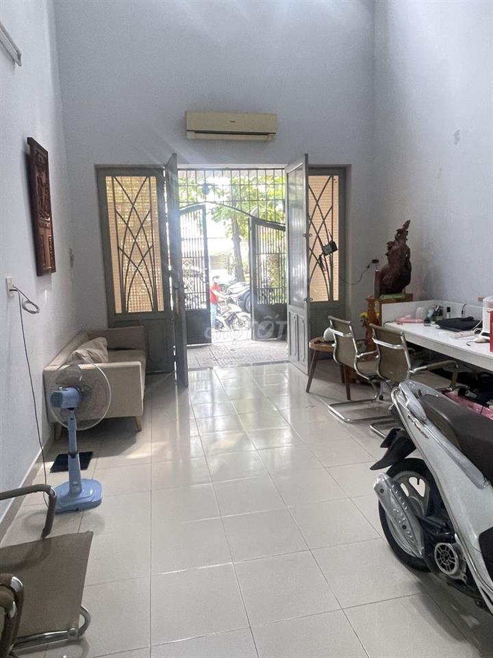 Nhà nguyên căn MT Nguyễn Hữu Dật 4x18 