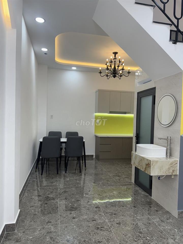 NHÀ MỚI KENG NGANG 4M, 2PN SÁT MẶT TIỂN HOÀNG XUÂN NHỊ 