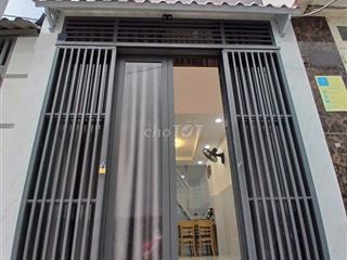 NHÀ MỚI 2PN KHU AN NINH ĐƯỜNG LÝ THƯỜNG KIỆT GIÁP Q10 Q11