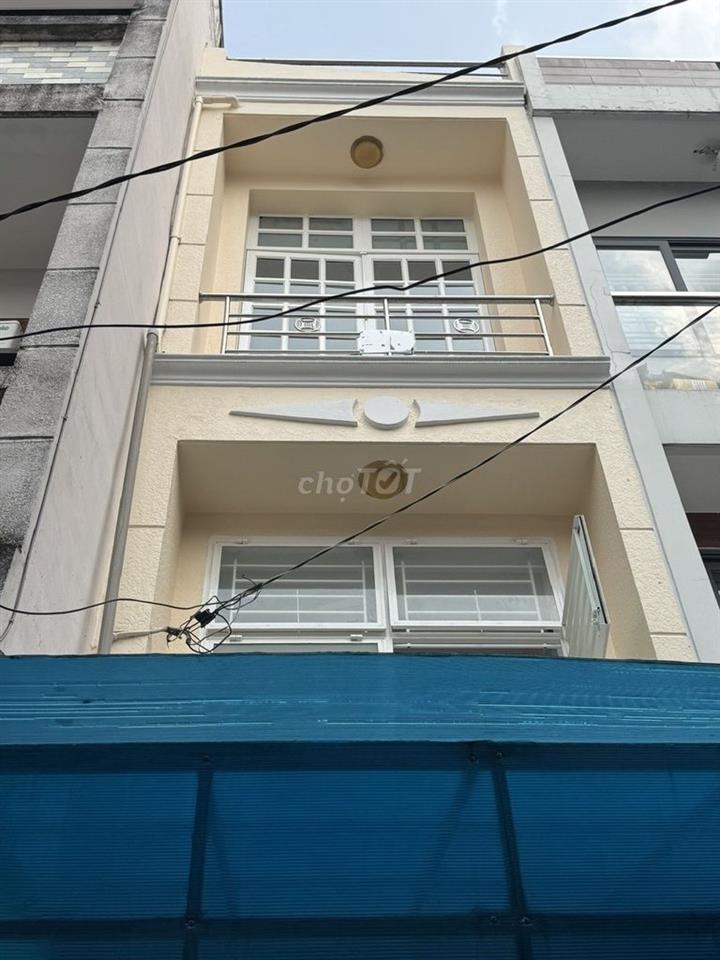 NHÀ ĐÚC TRỆT 2 LẦU HẺM THÔNG THOÁNG TRẦN VĂN QUANG P10 TB