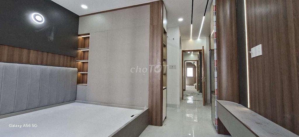 NHÀ TRỤC LÊ VĂN QUỚI - ĐÚC 5.5 TẦNG - GIÁ 11 TỶ 900 TL