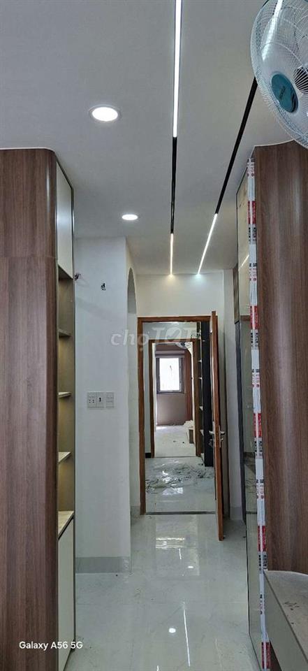 NHÀ TRỤC LÊ VĂN QUỚI - ĐÚC 5.5 TẦNG - GIÁ 11 TỶ 900 TL