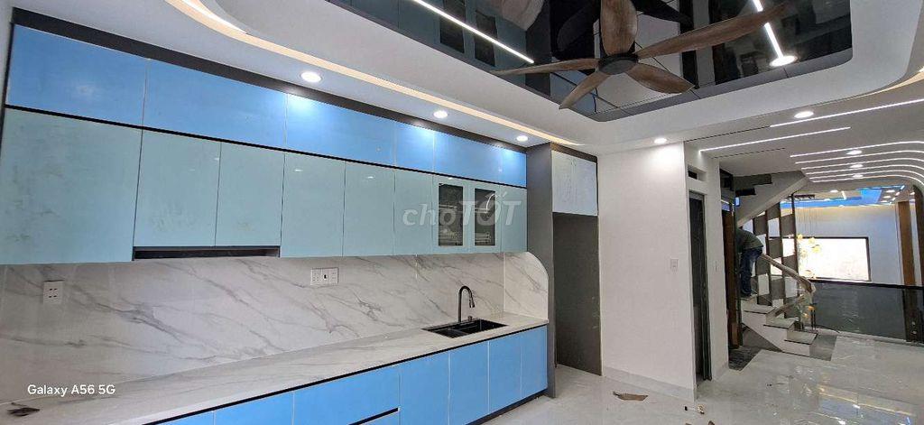 NHÀ TRỤC LÊ VĂN QUỚI - ĐÚC 5.5 TẦNG - GIÁ 11 TỶ 900 TL