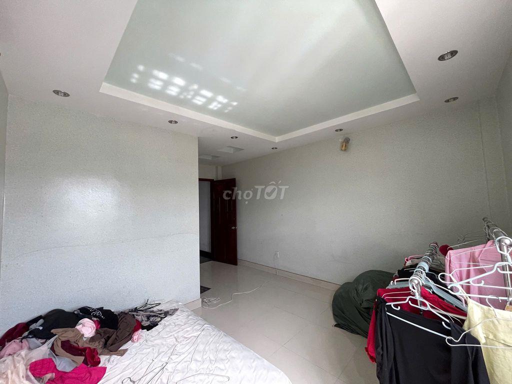 Bán nhà mặt phố, 7.2 tỷ VND, 64 m2, 5PN + 5WC + 3 tầng, SHR