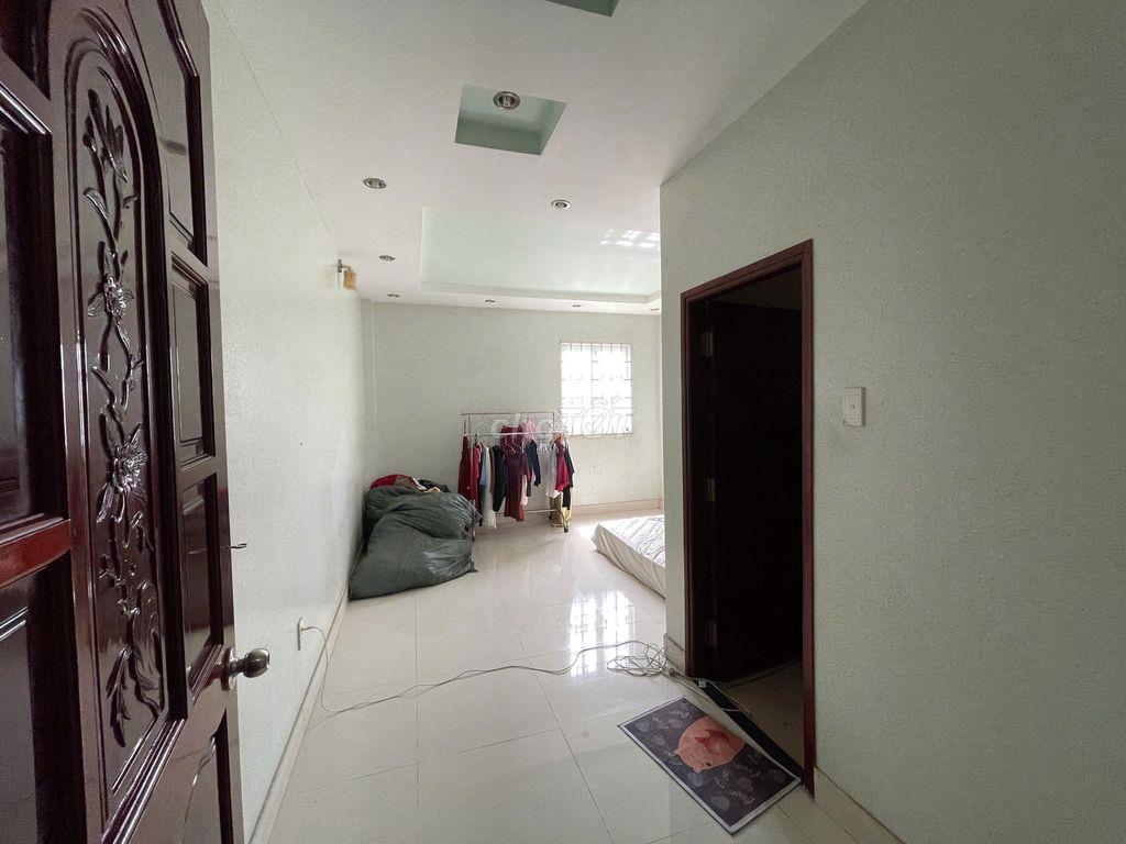 Bán nhà mặt phố, 7.2 tỷ VND, 64 m2, 5PN + 5WC + 3 tầng, SHR