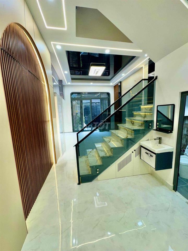 Nhà 2 tầng, Bùi Tư Toàn, 42m2, 2PN 2WC, gần Aeon Bình Tân.