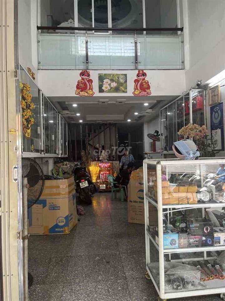 CHO THUÊ MẶT BẰNG KINH DOANH KHU SẦM UẤT NHẤT QUẬN 5 GIÁ CỰC RẺ