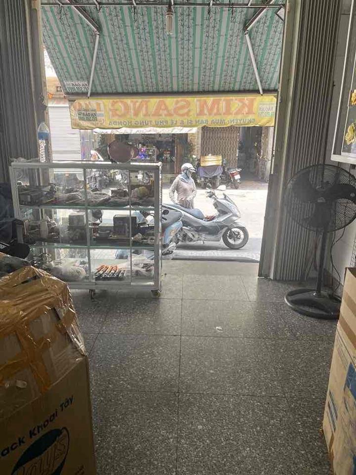 CHO THUÊ MẶT BẰNG KINH DOANH KHU SẦM UẤT NHẤT QUẬN 5 GIÁ CỰC RẺ