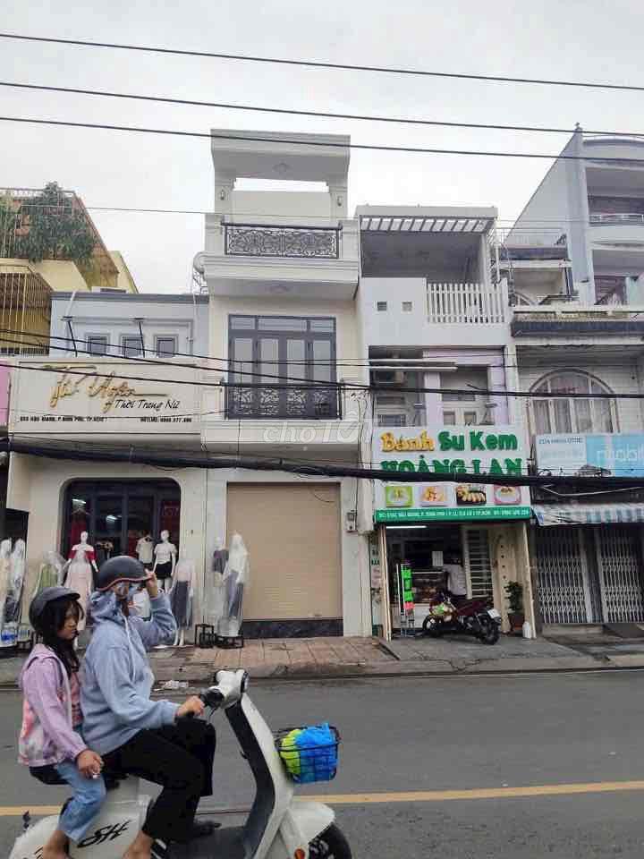 Nhà mới xây MTKD đường Hậu Giang P Bình Phú Q6
