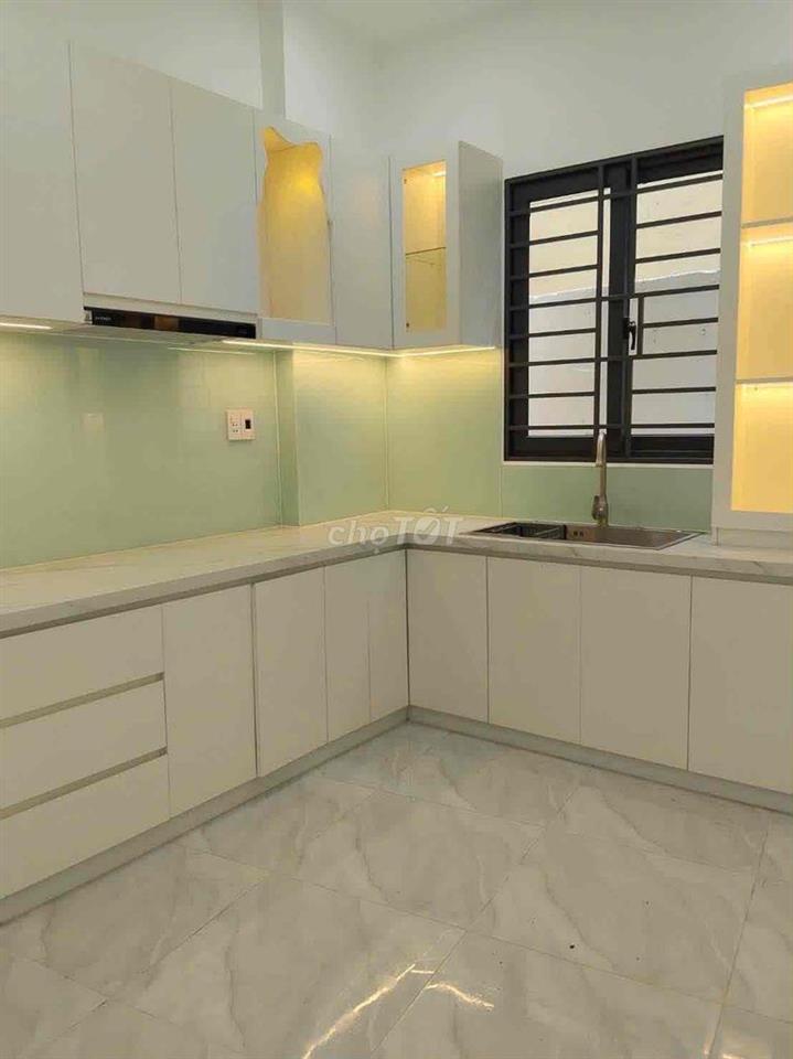 Nhà mới xây MTKD đường Hậu Giang P Bình Phú Q6