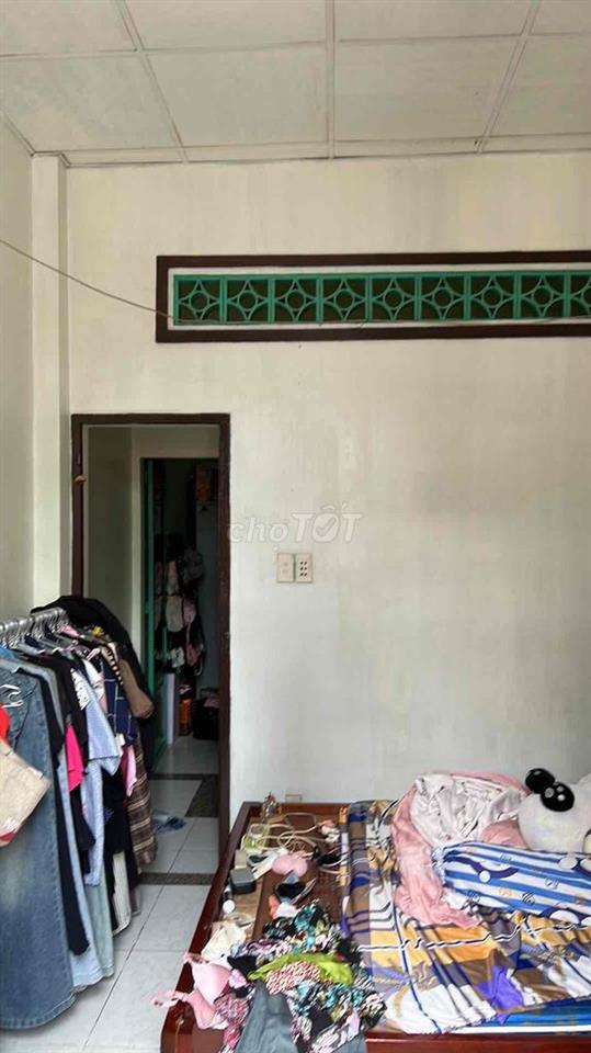 cần bán nhà giấy tờ hoàn công đầy đủ