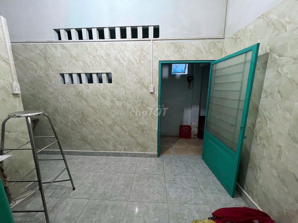 Cho thuê nhà trọ đường Hoàng Diệu, Quận 4