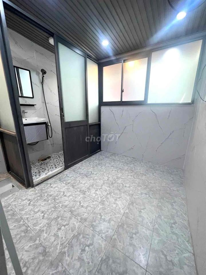 Hơn 1tỷ có nhà sổ hồng riêng q11. hẻm rộng hiện hữu