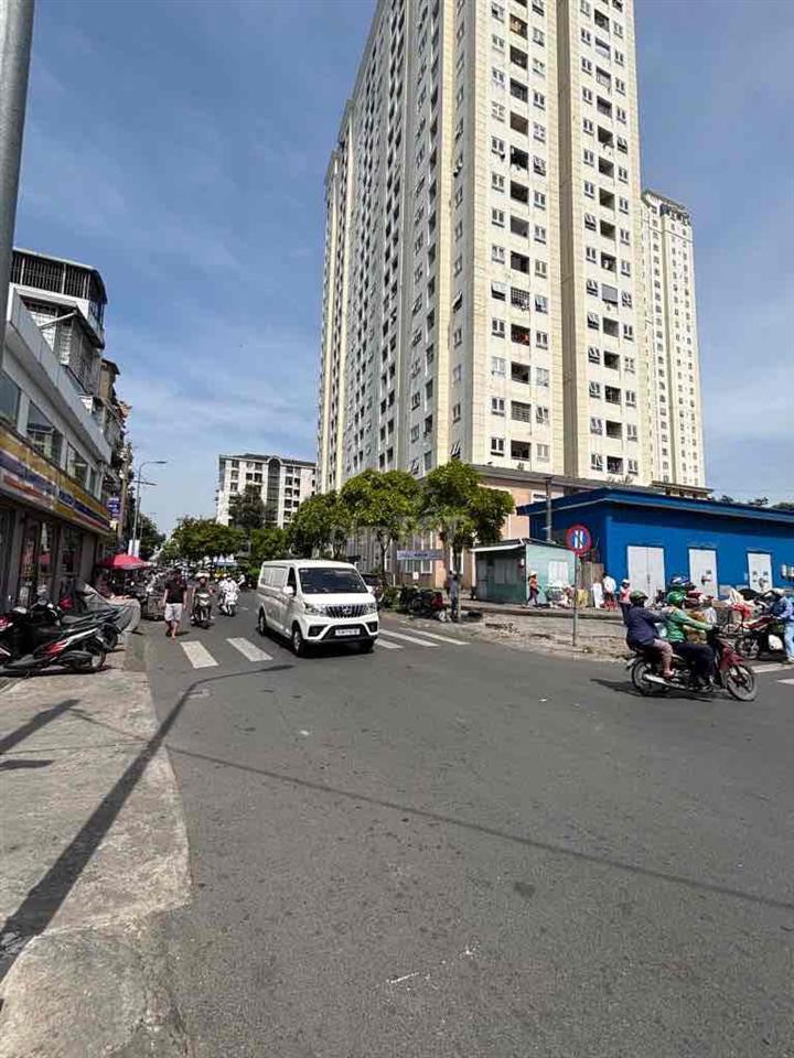 Khu đất vàng,q11 mở văn phòng, cty, thẩm mỹ