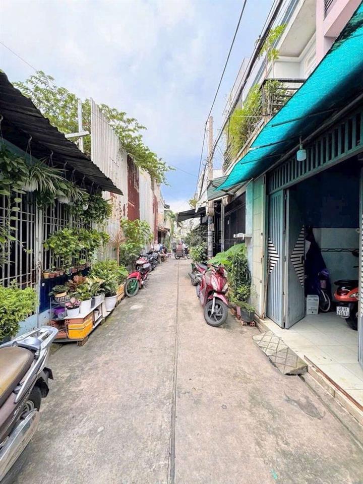 NHÀ MỚI 48M2 NỞ HẬU,HẺM XE HƠI 2 TẦNG KHU_LÊ_VĂN_QUỚI, HƠN 4 TỶ XÍU