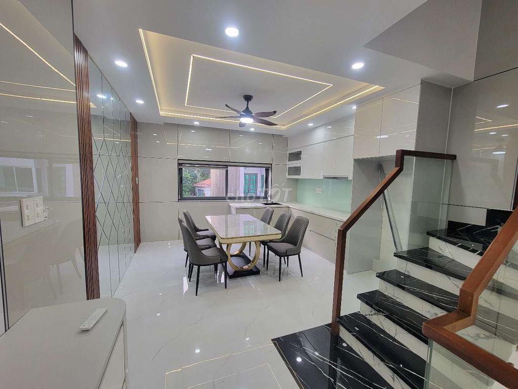 NHÀ TỈNH LỘ 10.50M2 NHÀ XÂY MỚI, 3 PHÒNG NGỦ, 4WC. 5,6 TỶ THƯƠNG LƯỢNG