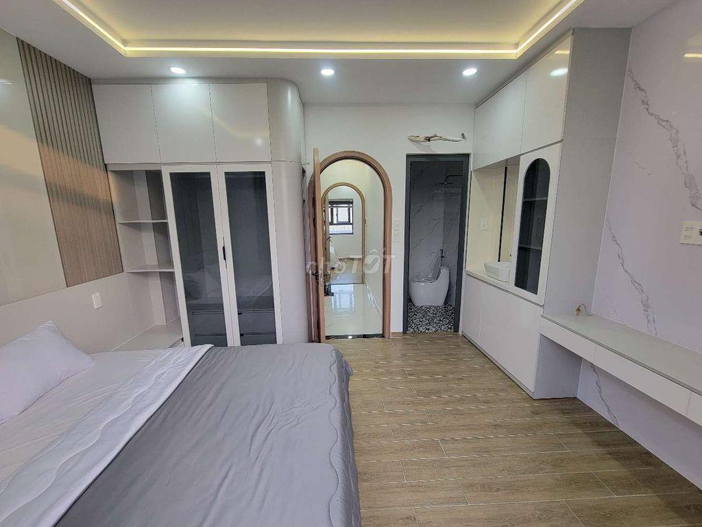 NHÀ TỈNH LỘ 10.50M2 NHÀ XÂY MỚI, 3 PHÒNG NGỦ, 4WC. 5,6 TỶ THƯƠNG LƯỢNG
