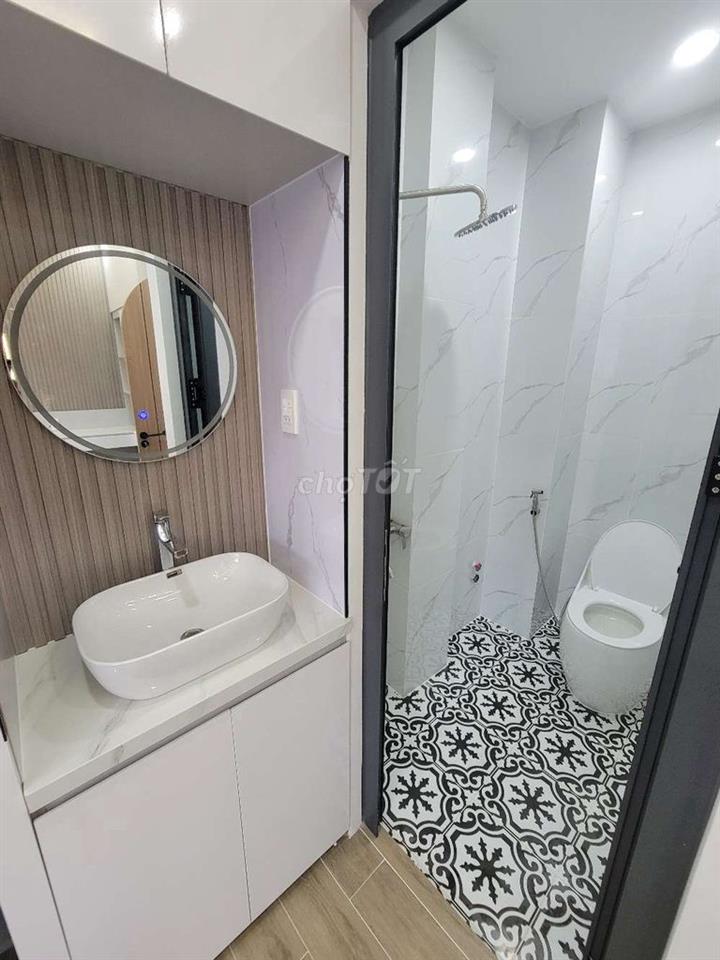NHÀ TỈNH LỘ 10.50M2 NHÀ XÂY MỚI, 3 PHÒNG NGỦ, 4WC. 5,6 TỶ THƯƠNG LƯỢNG