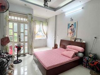 15 triệu nhà nguyên căn hẻm xe hơi vườn lài  Diện tích : 4x18m trệt 3