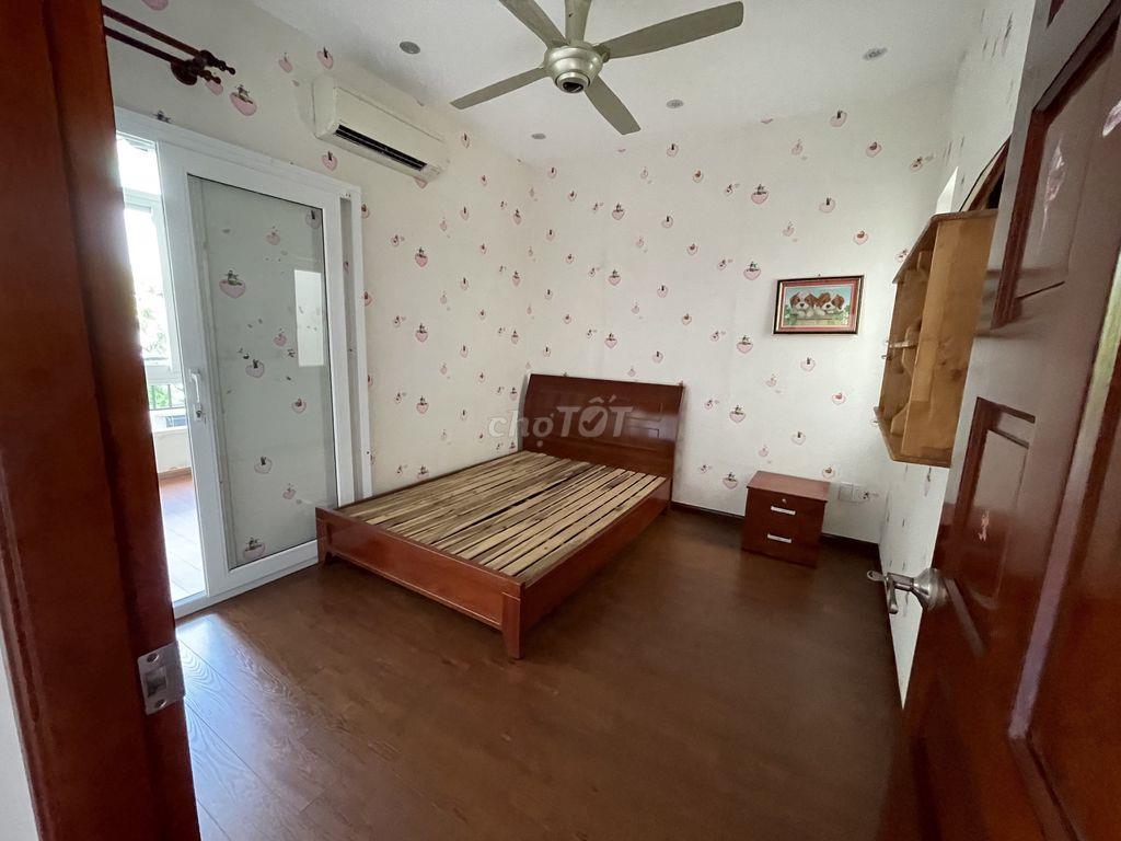Cần bán nhà 3 lầu full nội thất – KV Bình Tân
