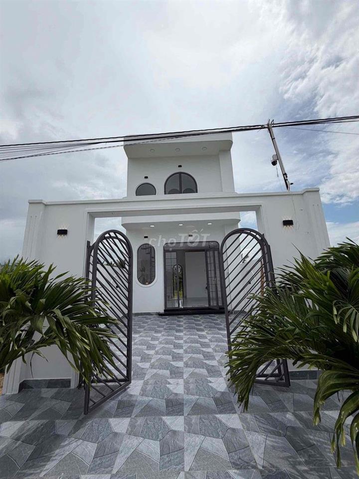 villa mini tân trụ, long an
