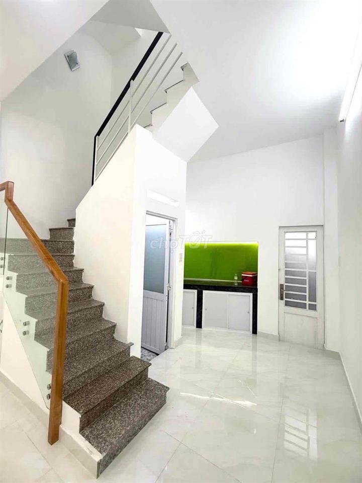 🔥 4 tỷ hơn – tìm được căn nhà đẹp, hoàn công đầy đủ, gần Quận 1