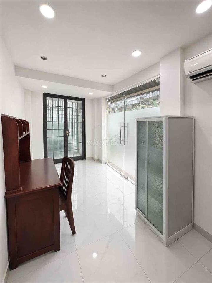🚨 CHỈ 2.9 TỶ – HẺM XE HƠI HUỲNH VĂN CHÍNH, GẦN CHỢ, NHÀ 3PN Ở NGAY!