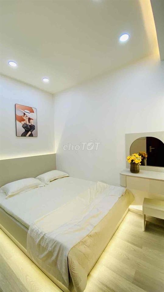 🔥🎉NHÀ XÂY MỚI SHR HOÀN CÔNG ĐỦ, GIÁ CHỈ 4.89 TỶ HẺM RỘNG