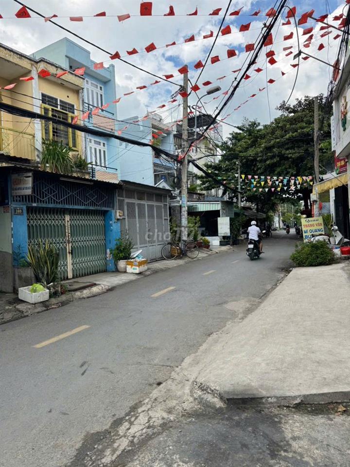 Nhà 1 lầu DT 4x16m,  HXH thông đường số 8 giá 4,9 tỷ TL