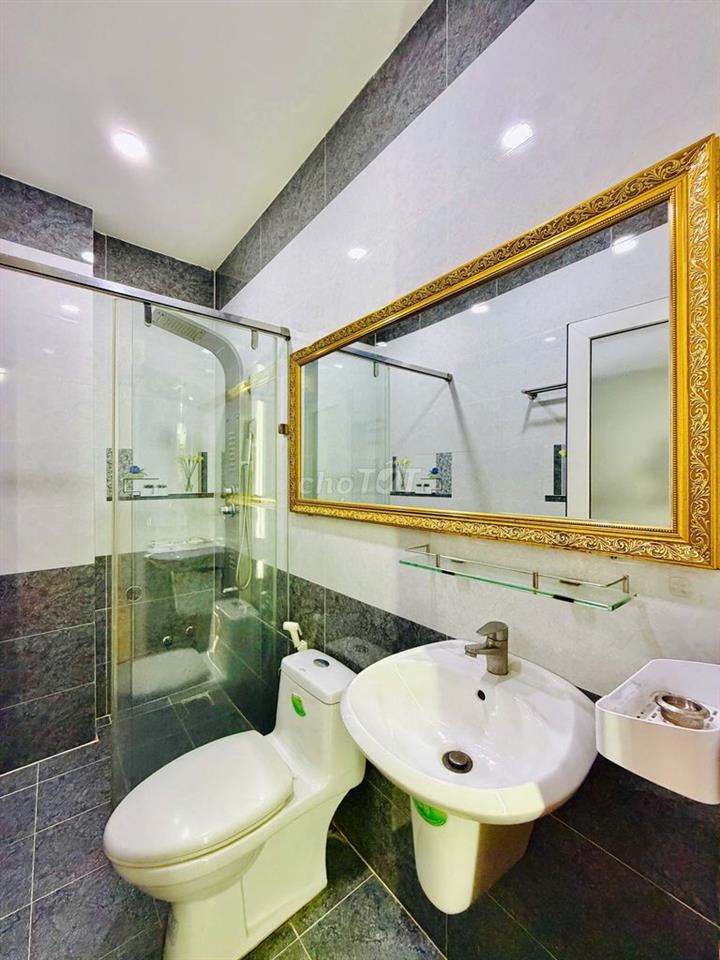 Nhà 6 tầng full nội thất cao cấp MT Nguyễn Văn Khối giá 14,9 tỷ TL 