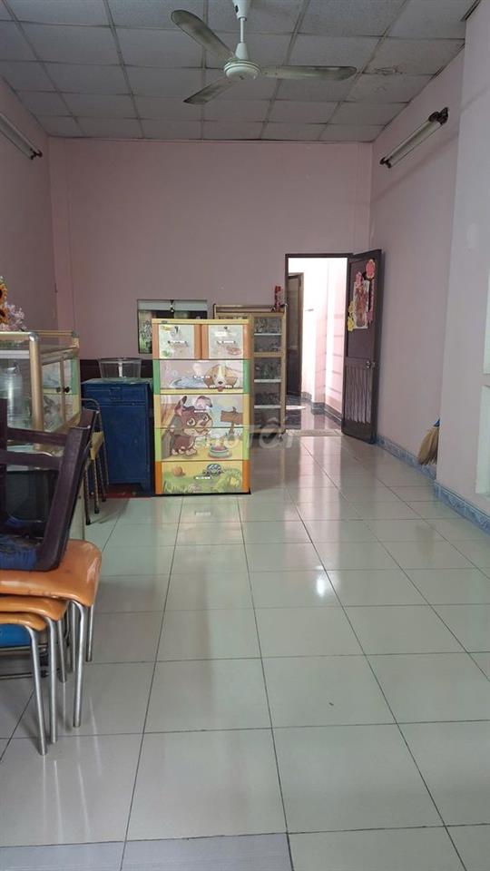 Nhà 1 lầu 3,7 x 21m mặt tiền đường ĐHT 17 giá 5,6 tỷ 